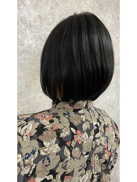 シュガービー(SUGAR-B) 【SUGAR-B】丸みのある前下がりボブ