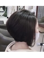 エム クゥール m.coeur&nbsp;前下がりボブ