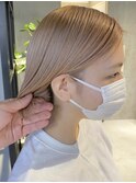 ハイトーンベージュ ラベンダーカラー 前髪 ブリーチカラー