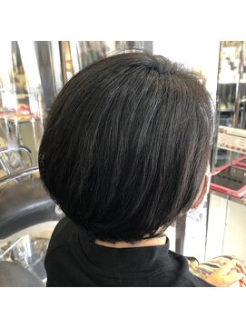 トレボー 聖蹟桜ヶ丘店 【大人女性×骨格補正カット】