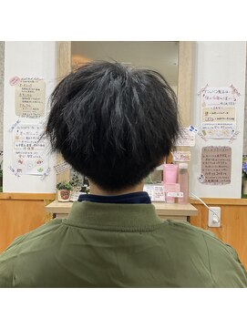 猫と三日月 学生カット・マッシュスタイル