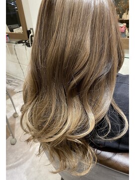 ハートライン(hair bridal Heart Line) ベージュ系カラー