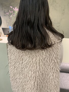 メク(meku) グレージュカラー*暗くても透明感