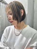 レティ(lety)&nbsp;ミニボブ切りっぱなしボブハイライトベージュカラーショートボブ