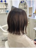 ミディアムカット/斜めバング/シルキーベージュ　新籾