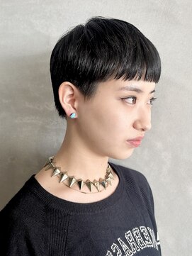 イデア(idea) 【マニッシュショート×刈り上げショート】ヘアスナップ・山下