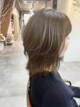 ローカス ひばりが丘店(LOCUS) くびれレイヤー×ミルクティーベージュ