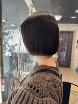 ヘアーアンドメイク ビス(HAIR&MAKE bis) 最近ボブ多いです！コンパクトなスッキリボブ【井澤彩】