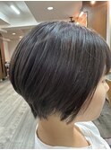 前下がりショートボブ