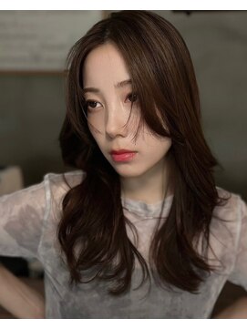 メゾンドムニ 恵比寿(Maison de MUNi) 顔周りレイヤーボブで垢抜け小顔カット/前髪あり前髪なし/恵比寿