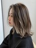 白髪ぼかし大人ハイライトカラー+カット　　　　　￥18000
