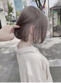 イメチェン/ホワイトブロンド/外ハネボブ/美髪/梅田