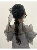 ルピナス(Lupine.)&nbsp;【Honoka】編みおろしポニーテール♪