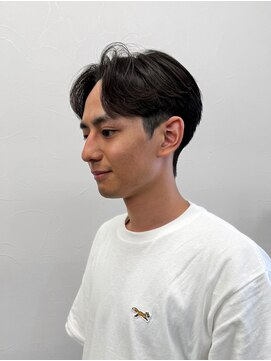 ソソ(soso) メンズショートセンターパート/フェザーパーマ/横浜