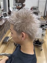 アンダーバーホワイト 広島 並木店(_WHITE)&nbsp;シルバーカラー×ホワイトカラー×メンズ【広島】