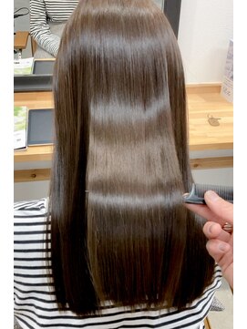 ユニカ オレ(UNIKA ore) 髪質改善×暗髪カラー