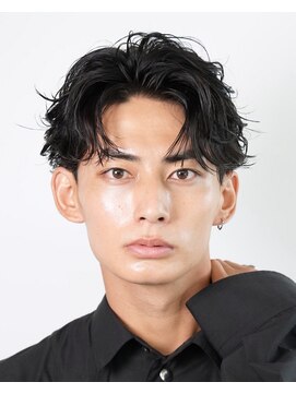 レタッチバイフィフス(RETOUCH by fifth) 原宿フェザーパーマルーズパーマメンズカットセンターパート