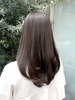 マリックインク バイ キューミー(MARIC inc. by Qmee)&nbsp;【マリコ】レイヤーカット/オリーブグレージュ/透明感カラー