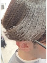 クーラ(Cura)&nbsp;ピンとしない自然な毛流れのメンズ縮毛矯正