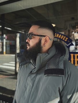 カムレイドフォーライフ(COMRADE 4 LIFE) 渋く男らしいクロップ　担当松尾竜平