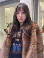 ブラウン(BROUN)&nbsp;レイヤーカット顔まわりレイヤーブラウンベージュカラー