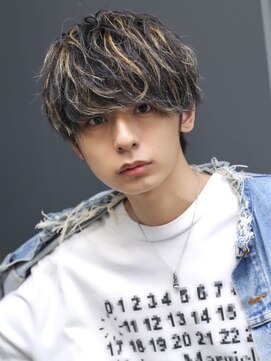 エイド 本店(aid) 無造作マッシュパーマハイライトメッシュショートツーブロック