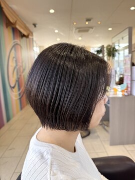 アース 土気あすみが丘店(HAIR&MAKE EARTH) グラデーションボブ