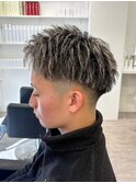 刈り上げセンターパート/波巻きツイストスパイラル/大阪