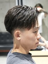 メッツ 原宿(METS)&nbsp;MEN'S/毛流れパーマ×ラインアート/テーパーフェード