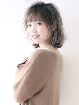 ジルバイジアン(JILL by GIEN) 大人可愛いレイヤーボブ ハニーヘア