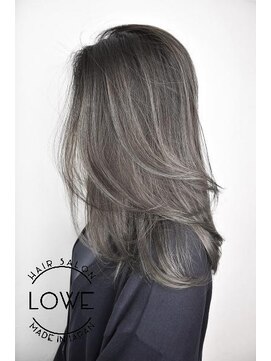 ルーヴェ(LOWE) 外国人風ハイライトとナチュラルウェーブで可愛く