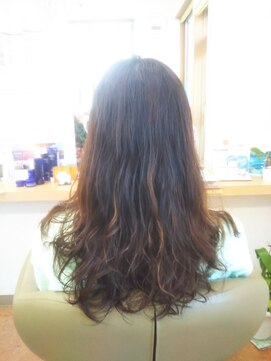 ミナル美容室 ウェーブヘアー