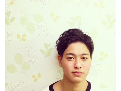 男性のヘアスタイルもお任せください。イメチェンして笑顔にっ！