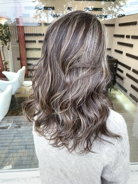 ヘアメイク アリープ(HAIR MAKE ALEAP) コントラストハイライト