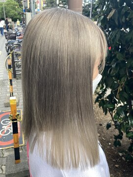 リー 京橋(Lee) 【Lee京橋】ミディアム×グレージュ