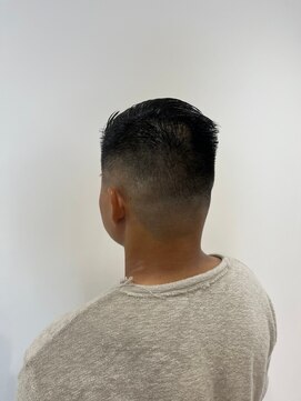 N.J ハービスプラザエント店 フェードショートスタイル