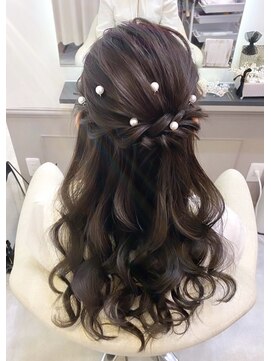 リアン(lien) 綺麗めハーフアップ♪