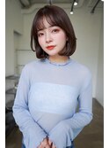アッシュベージュ、ぱつっとボブ