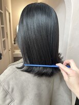 イル(iru)&nbsp;【iru /谷町/上本町】ツヤ感オリーブグレー！