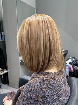 モダンメイド 四条烏丸(modern made) イメチェンホワイトブランド外ハネボブ美髪のススメワイドバング