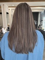 エイチ(H)&nbsp;xブリーチ/イメチェン/ホワイトブロンド/外ハネボブ/美髪/