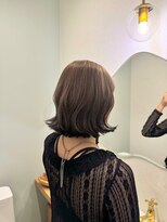 ウタリ(utari)&nbsp;大人っぽいデザインカラー【難波 桜川/ケアブリーチ】