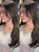 ジゼル(GiseL)&nbsp;オリーブグレージュ　ロング　レイヤー　顔まわりカット