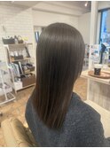湿気で広がる髪もサラッと自然な仕上がりに♪KG050