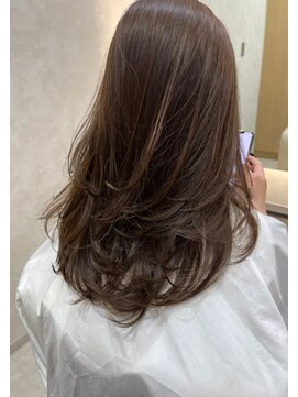 ティエナビューティー(TIENA BEAUTY) 大人/レイヤーカット/レイヤー/ロング/ブリーチ無し