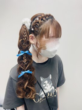 アールエーサロンモノクロ 秋葉原(RA SALON モノクロ) サイドポニーテール