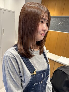 フィーカ(fika) 透明感ベージュの顔周りレイヤー