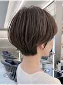 大人の後頭部美人ショート
