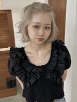 リヴ オオサカ(LIV OSAKA)&nbsp;ホワイトミルクティー/ホワイトベージュ/トリプルカラー/梅田