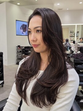 ロック(rock) レイヤー/レイヤーカット/顔まわり/顔周りカット/透明感カラー